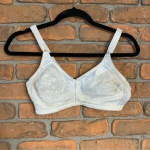 Bali‎ Womens 34D Bra 3372 White Floral Jacquard Full Coverage Wireless Comfort